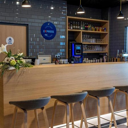 Holiday Inn Express - Nice - Grand Arenas By Ihg Luaran gambar